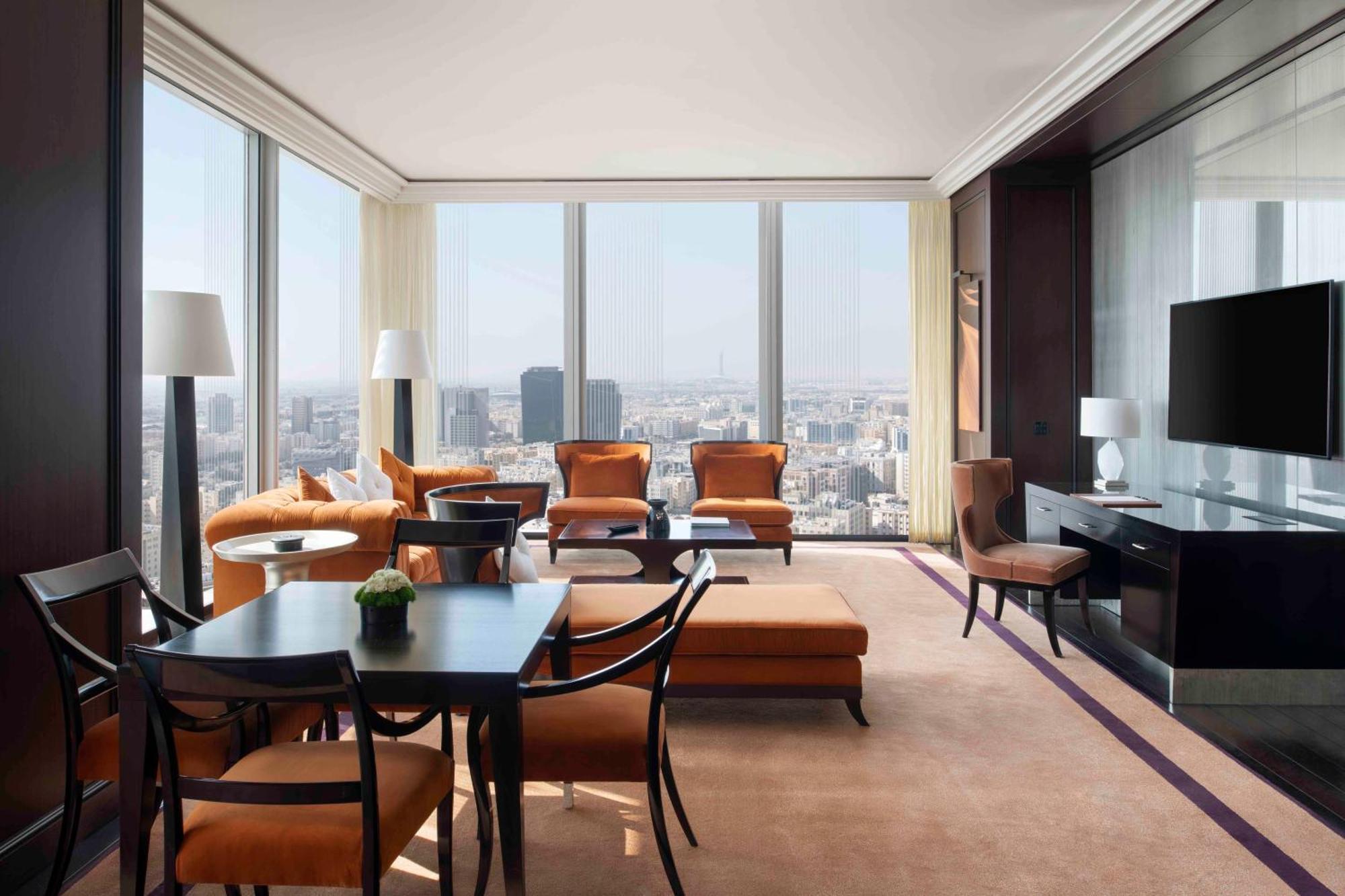Banyan Tree Doha At La Cigale Mushaireb Exterior photo A suite at the hotel